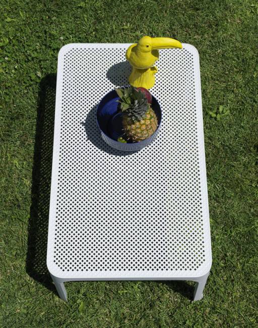 Столик пластиковый журнальный Net Table 100 белый 1000х600х400 мм Столик пластиковый журнальный Net Table 100 белый 1000х600х400 мм