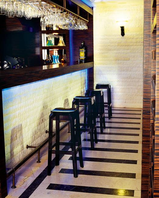 Табурет прозрачный барный Fox 75 черный 360х360х750 мм Табурет прозрачный барный Fox 75 черный 360х360х750 мм