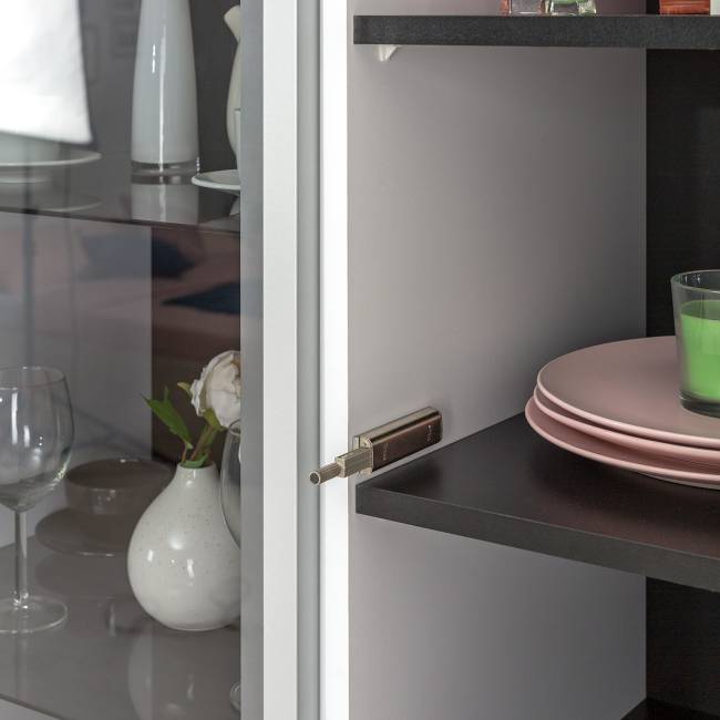 Сидней Комплектация № 25 цвет белый/чёрный/фасады МДФ белый глянец Сидней Комплектация № 25 цвет белый/чёрный/фасады МДФ белый глянец