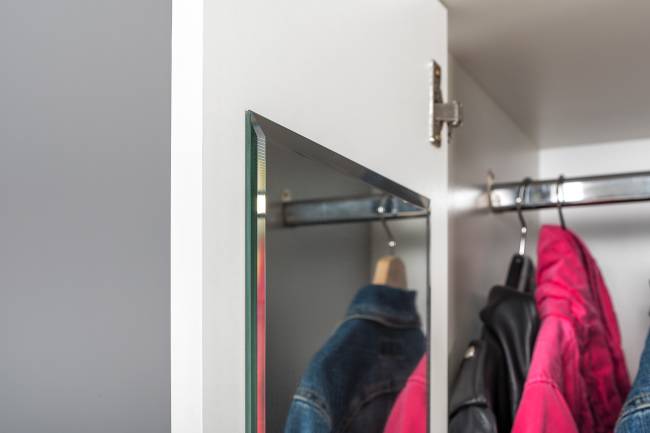 Рабочий стол с полкой и шкафом для одежды Торонто цвет белый шагрень/стальной серый Рабочий стол с полкой и шкафом для одежды Торонто цвет белый шагрень/стальной серый