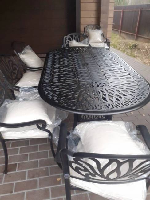 Комплект литой мебели из алюминия Alexander VIII Комплект литой мебели из алюминия Alexander VIII